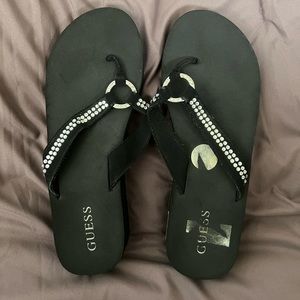 GUESS flip flops size 8 EUC